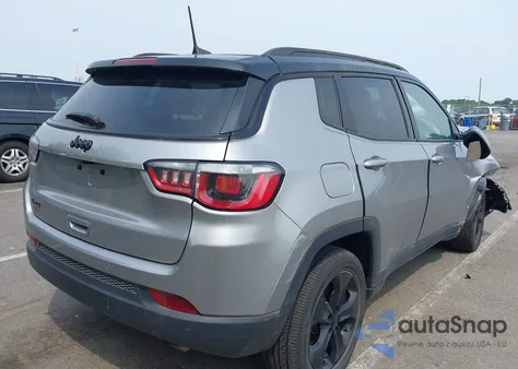2018 Jeep Compass Altitude 4X4 from USA, damaged, VIN 3C4NJDBB2JT313502